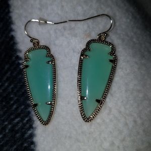 Kendra Scott Arrow Earrings